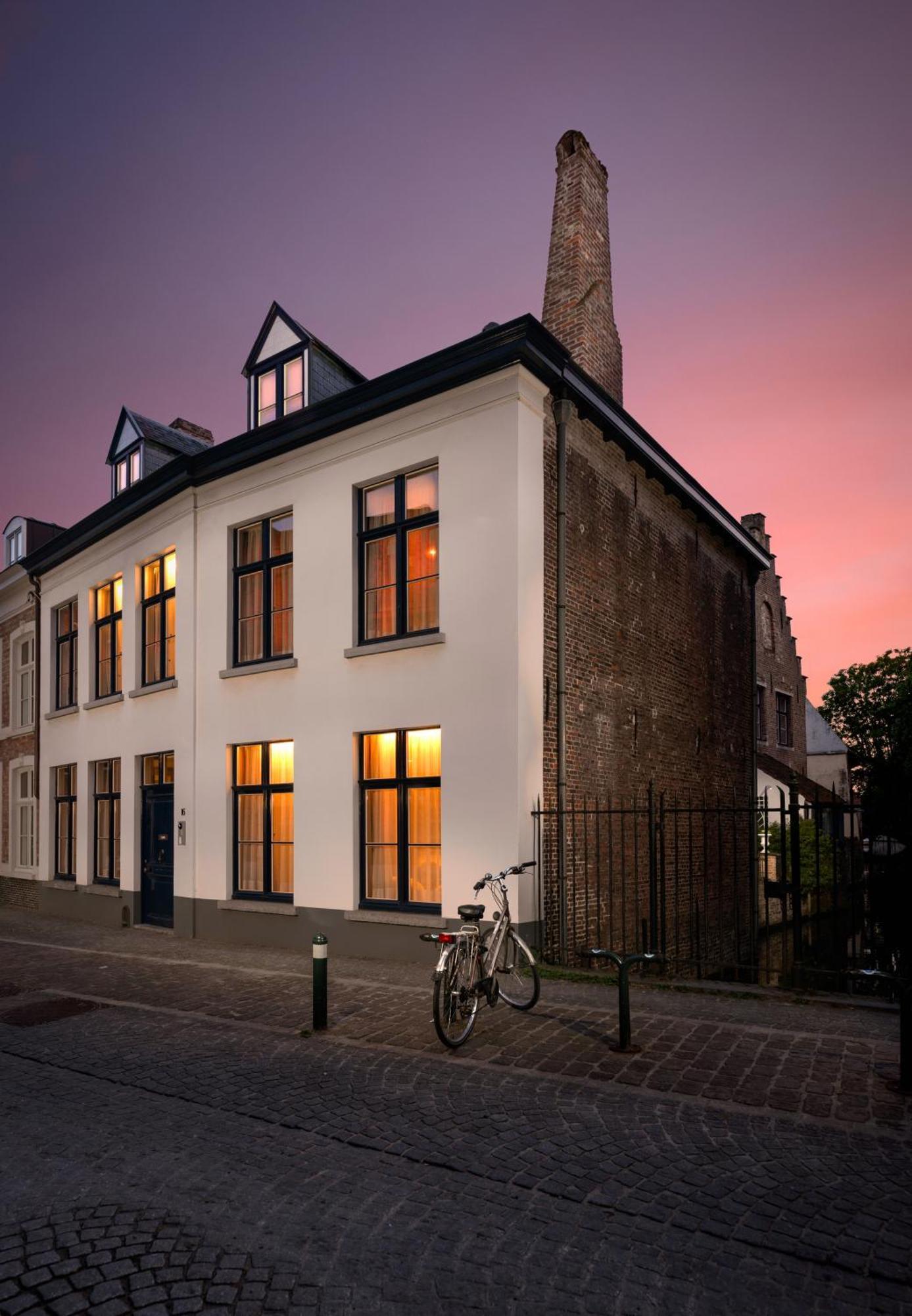 Canalside House - Luxury Guesthouse Brugge Bagian luar foto